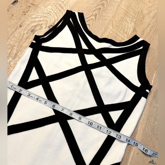 Bebe Elegant Black and White Bandage Dress NWT Size M - Picture 6 of 8